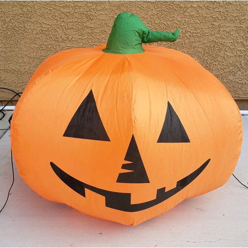 Inflatable Pumpkin Yikes in the Yard 32.2 in x 32.2 in x 25.5.‎ Tested. Works.